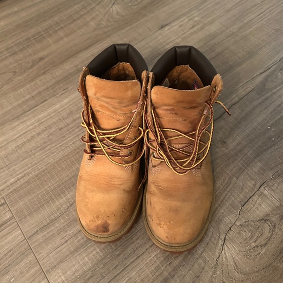 Junior TIMBERLAND Classic Wheat Boot - Picture 1 of 4